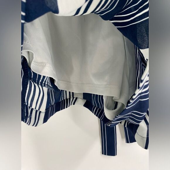 Hot Kisses Juniors Striped Pull On Shorts with Belt size 13 - Picture 4 of 4